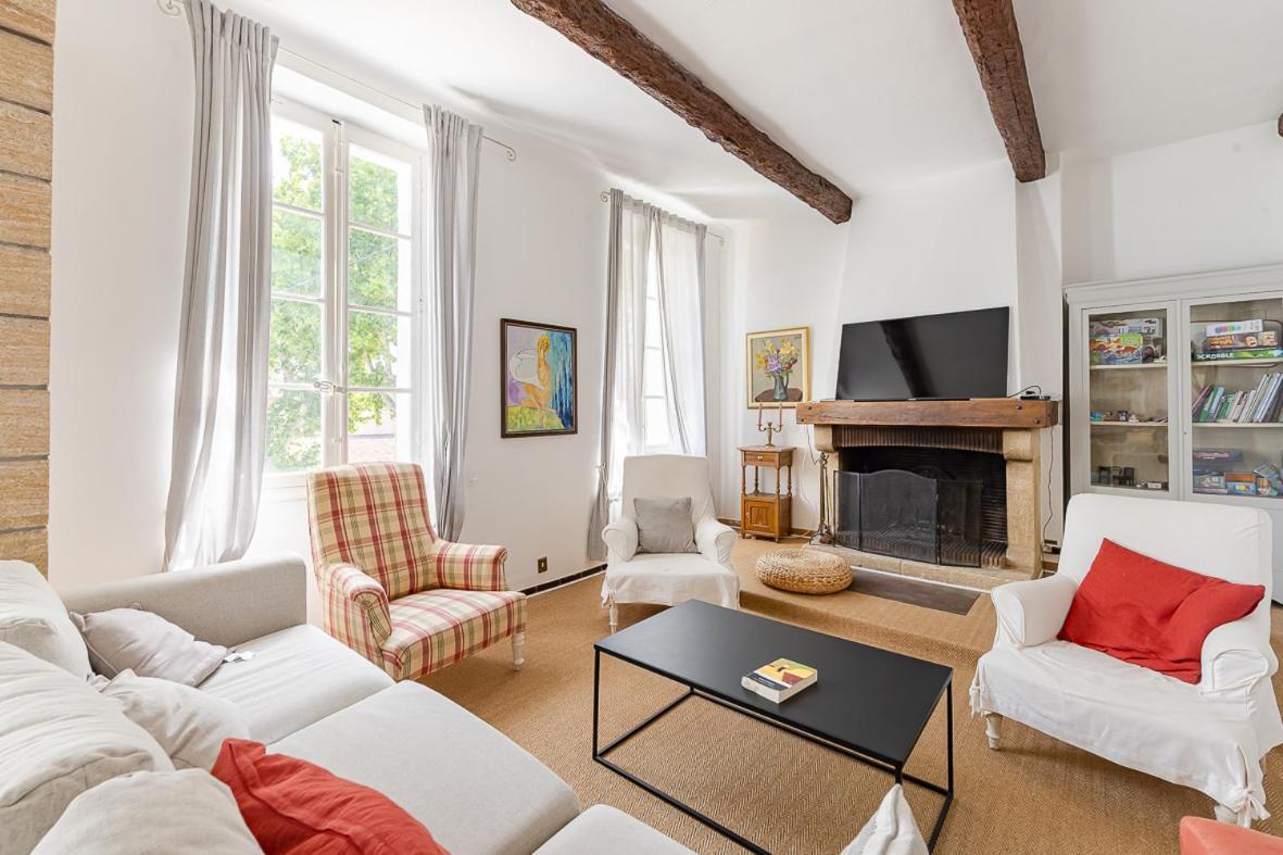 Maison De Maitre 230M² En Plein Coeur Du Village Camps-la-Source Exteriör bild