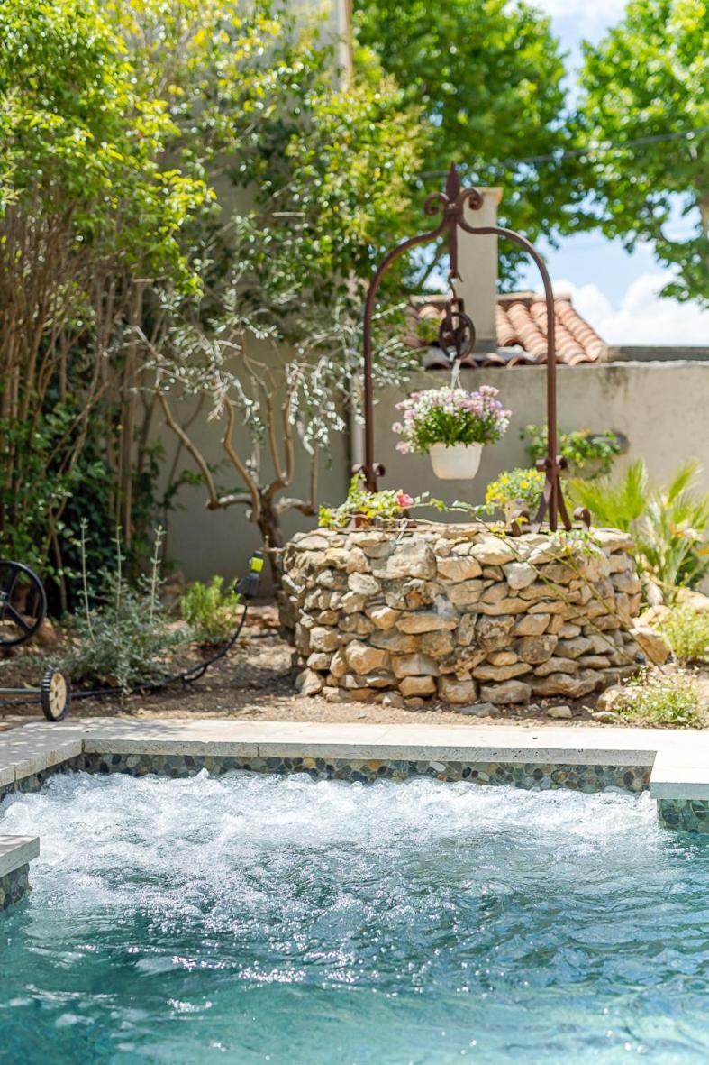 Maison De Maitre 230M² En Plein Coeur Du Village Camps-la-Source Exteriör bild